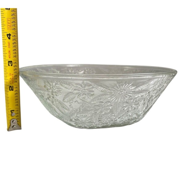Vintage 1940s Floral Indiana Pressed Glass Ornate Daisy Serving Bowl 7.5” - Picture 8 of 8